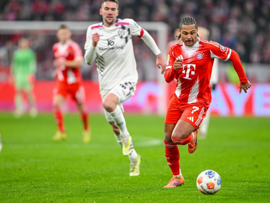 德甲-卡尔连场破门凯恩点射 拜仁2-2战平美因茨