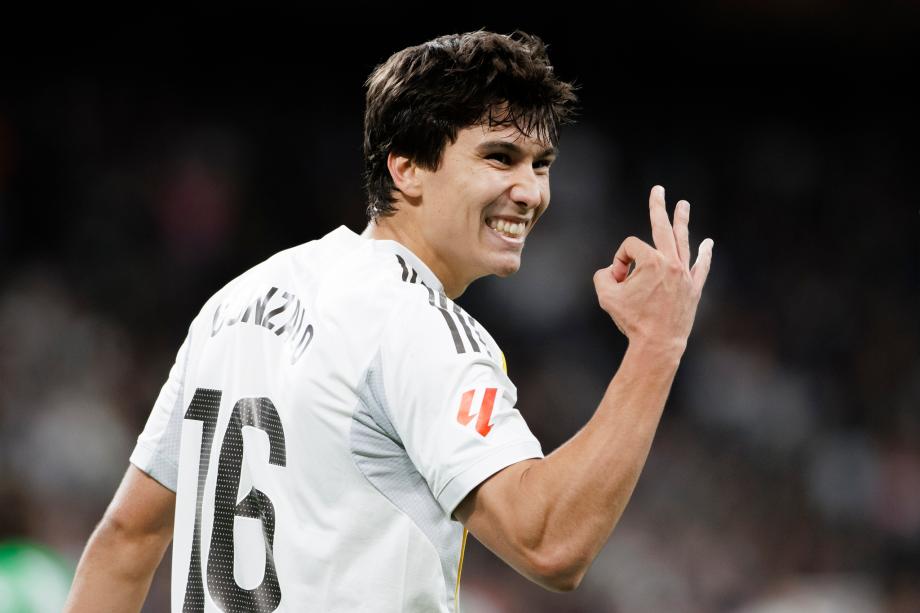 西甲-贡萨洛戴帽罗德里戈2助攻 皇马5-1贝蒂斯