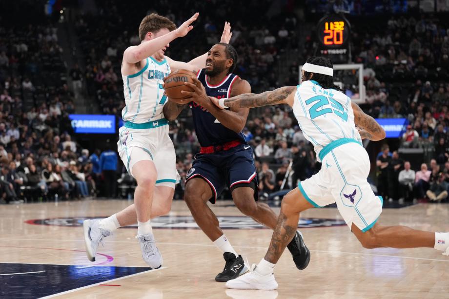 莱昂纳德35分哈登32+10 快船擒黄蜂近12战10胜