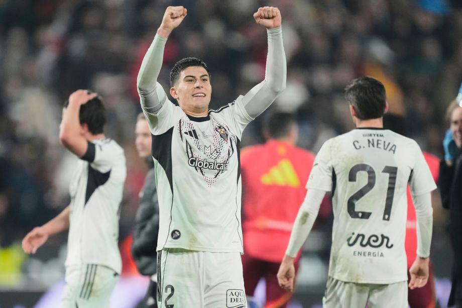 国王杯-皇马2-3遭阿尔瓦塞特补时绝杀无缘8强