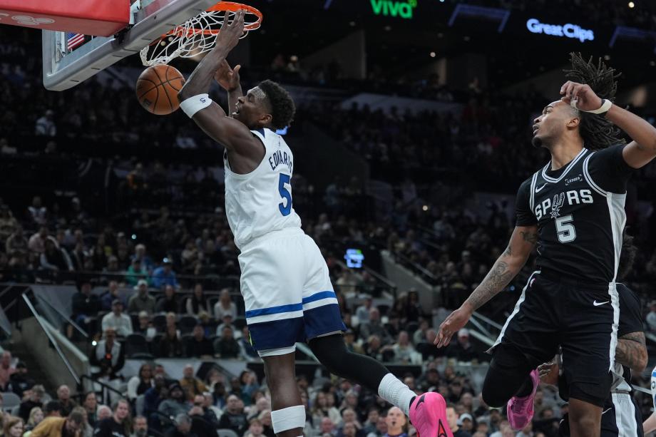 文班亚马39+9爱德华兹空砍55分 马刺险胜森林狼