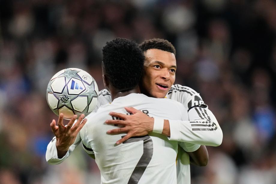 姆巴佩双响维尼修斯造4球 皇马6-1胜摩纳哥