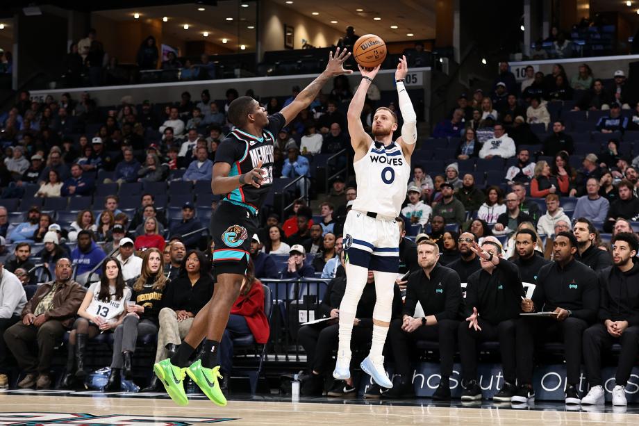 爱德华兹33分杰罗姆复出20+6 森林狼送灰熊6连败