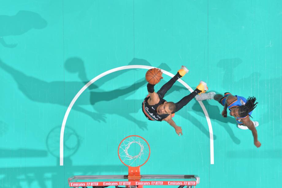 NBA-文班亚马两双凯尔登25分 马刺击败雷霆