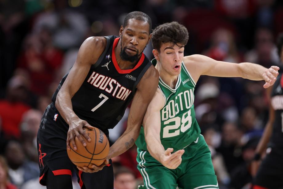 NBA-六人得分上双 凯尔特人轻松战胜火箭