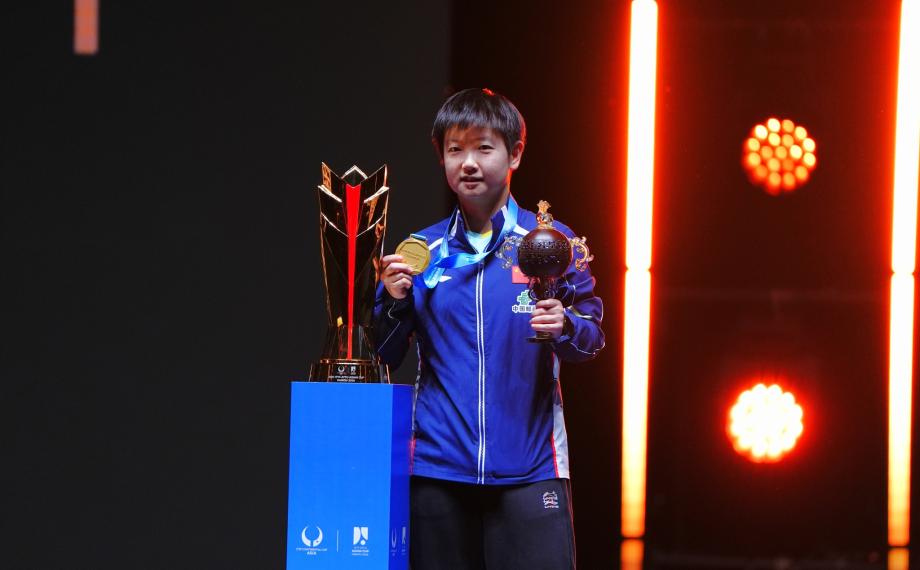 [图]乒乓球亚洲杯：孙颖莎4-3力克王曼昱女单折桂体育集锦