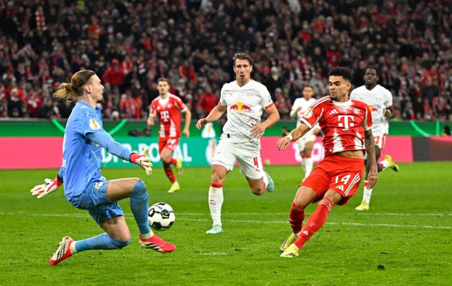 凯恩点射迪亚斯破门 拜仁2-0挺进德国杯四强