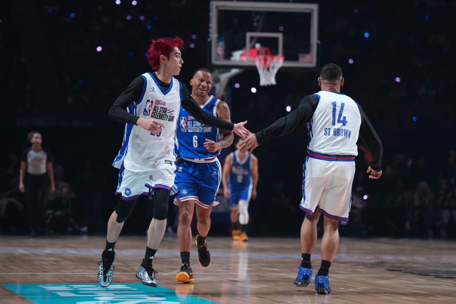 全明星名人赛：王鹤棣10+4 字母哥队力克安东尼队