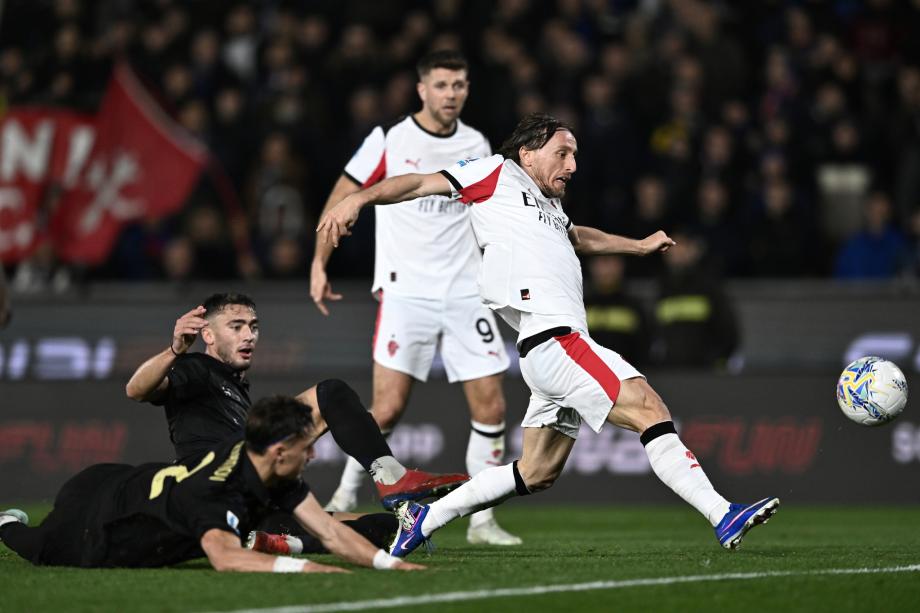 意甲-奇克破门莫德里奇绝杀 AC米兰2-1力克比萨