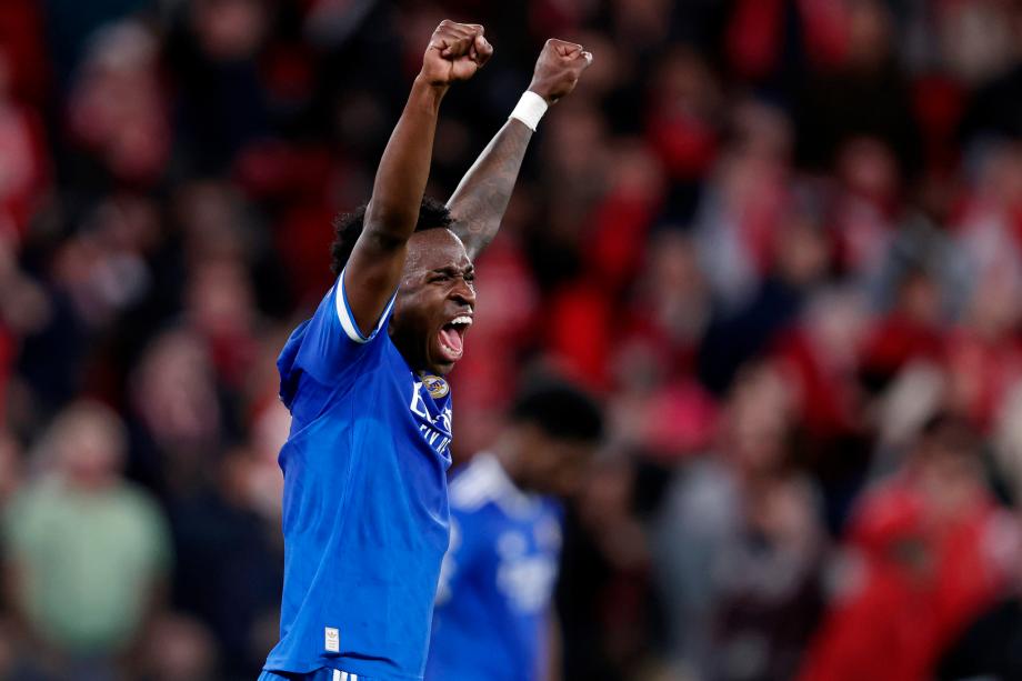 维尼修斯建功穆帅被罚下 皇马1-0胜本菲卡