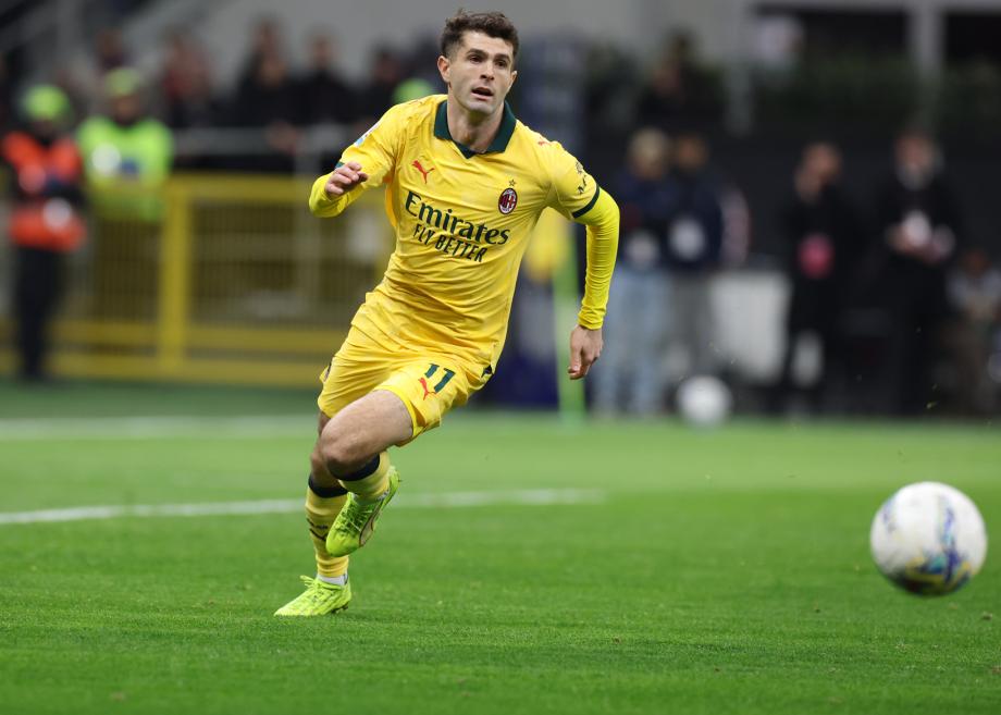 意甲-迈尼昂送礼莱奥破门 米兰1-1战平科莫