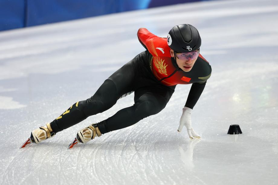 [图]短道速滑男子5000米接力 中国队获B组第一