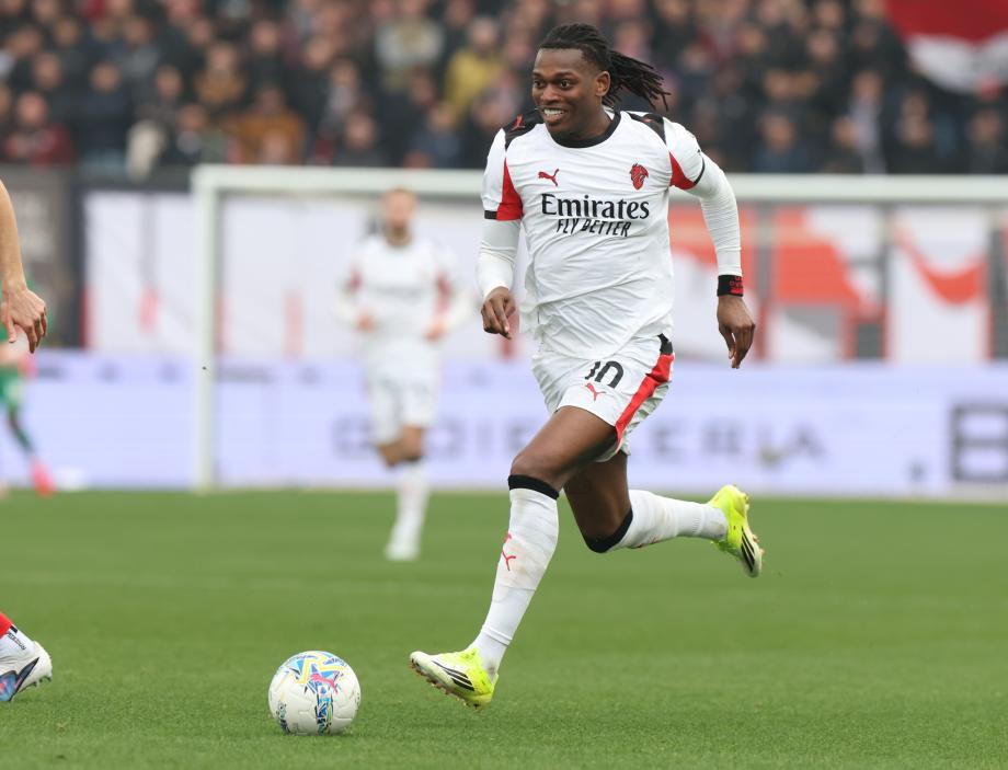 意甲-莱奥破门 AC米兰2-0克雷莫纳取得近3轮首胜