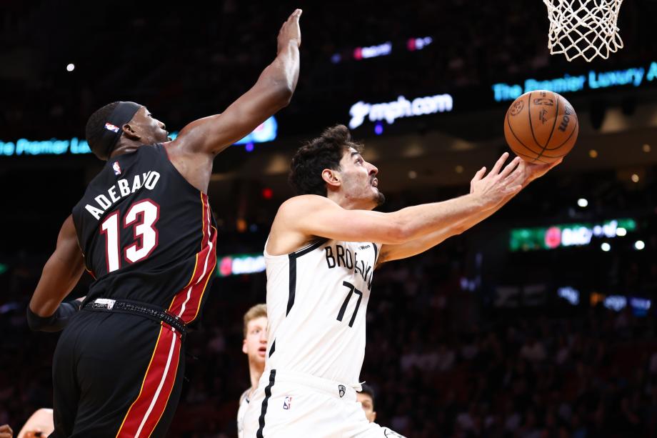 阿德巴约23+9+6希罗22+3 热火送篮网9连败