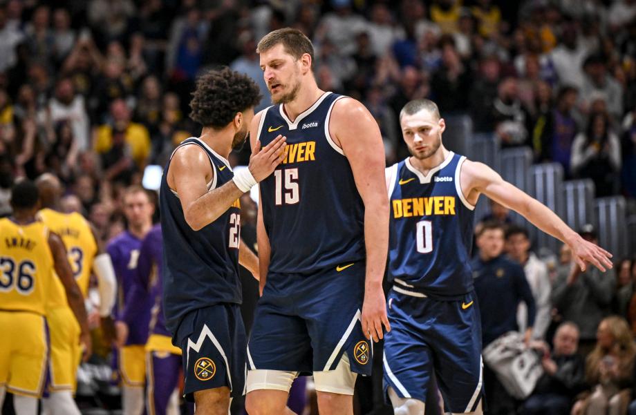 约基奇28+12+13詹姆斯里程碑 掘金力克湖人