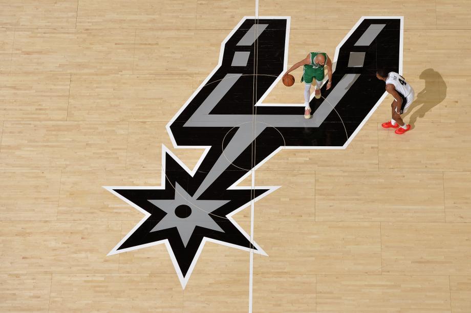 文班亚马39+11怀特34+7 马刺力克凯尔特人取5连胜