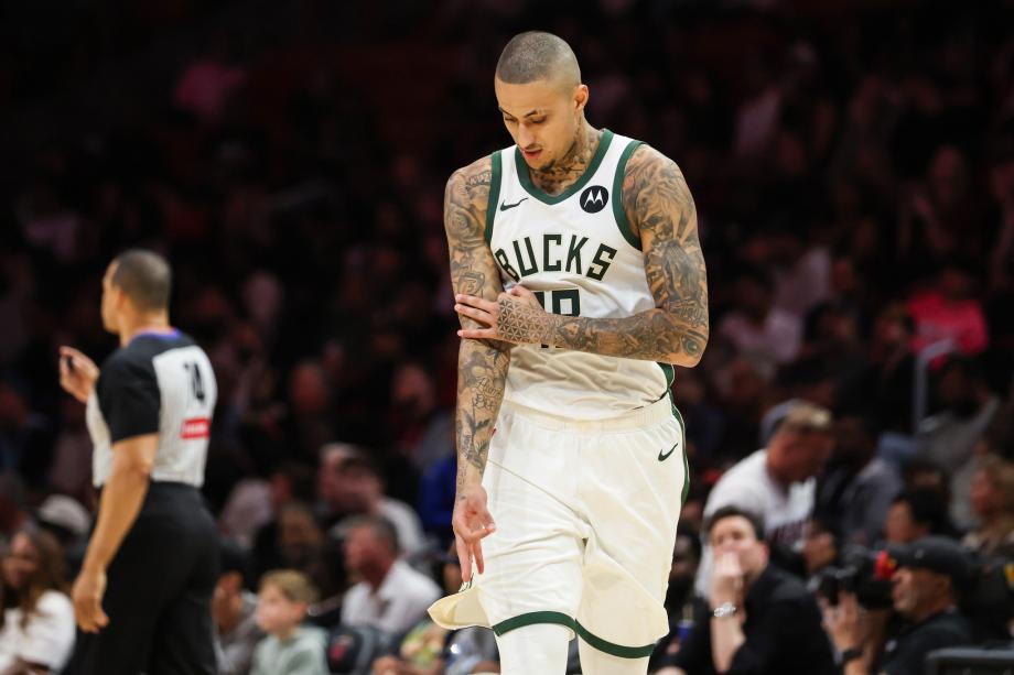 阿德巴约21+8字母哥31分 热火力克雄鹿7连胜