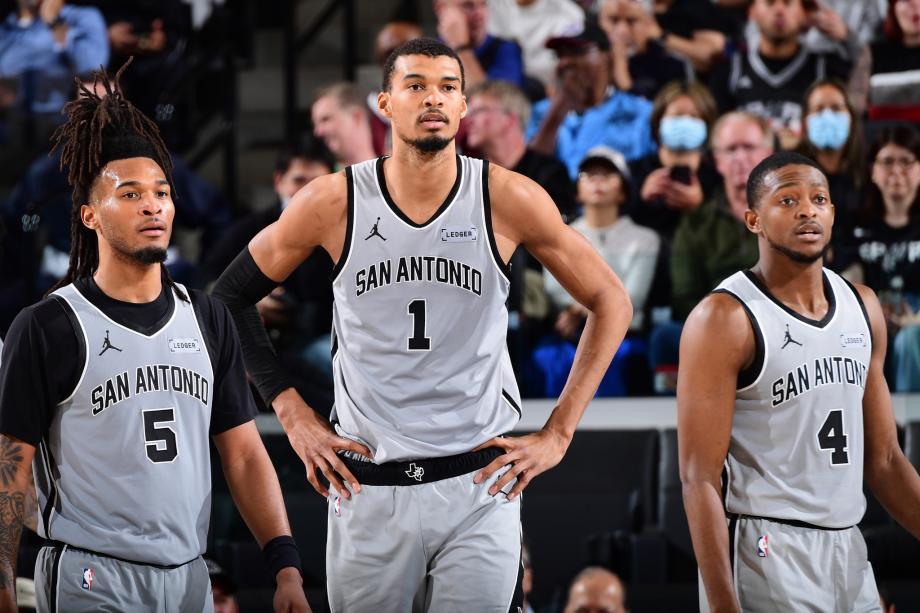 [图]文班亚马21+13加兰25分 马刺3东说念主20+击千里快船欧洲买球体育信息