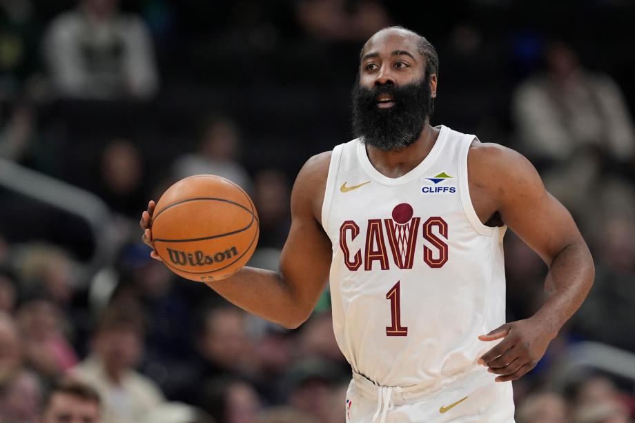 哈登27+5+6莫布利27+15 骑士胜雄鹿