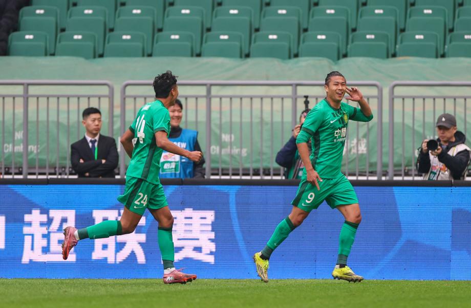 张玉宁破门陈晋一进球 北京国安战平上海申花