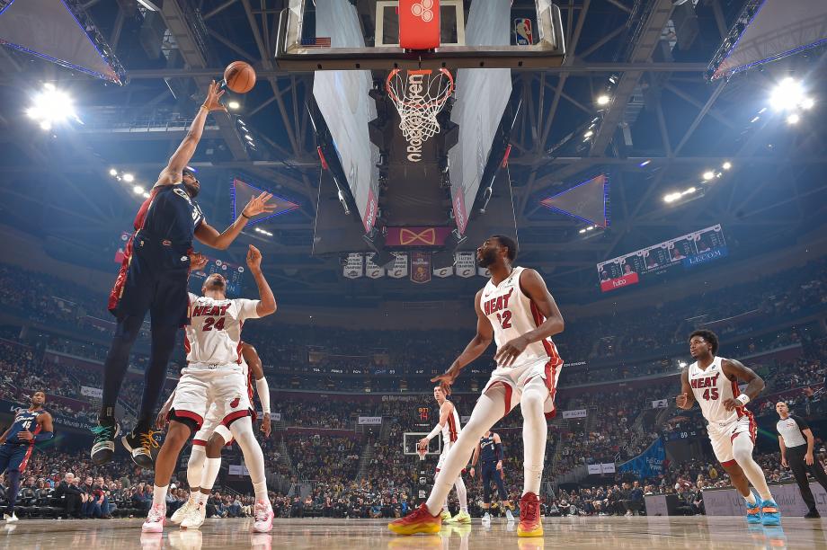 斯特鲁斯29+8哈登17+14 骑士复仇热火