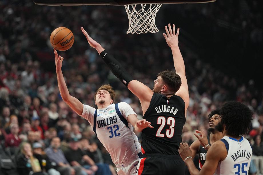 巴格利26+9弗拉格24分 独行侠100-93开拓者