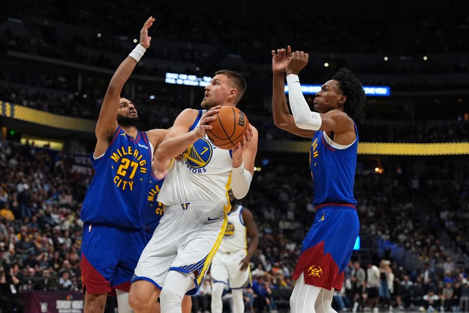 约基奇25+15+8波神三分5中5 掘金主场力克勇士