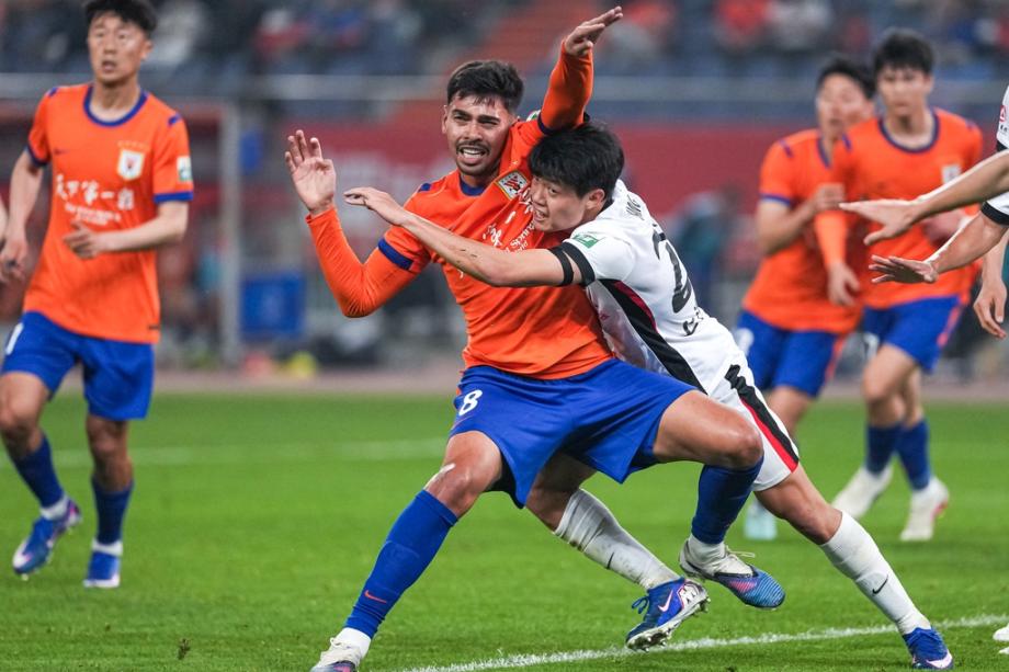 中超-杨希建功克雷桑任意球救主 泰山1-1海港