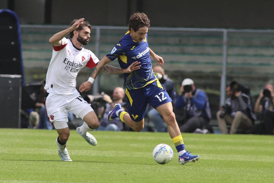 莱奥助攻拉比奥特建功 AC米兰1-0胜维罗纳