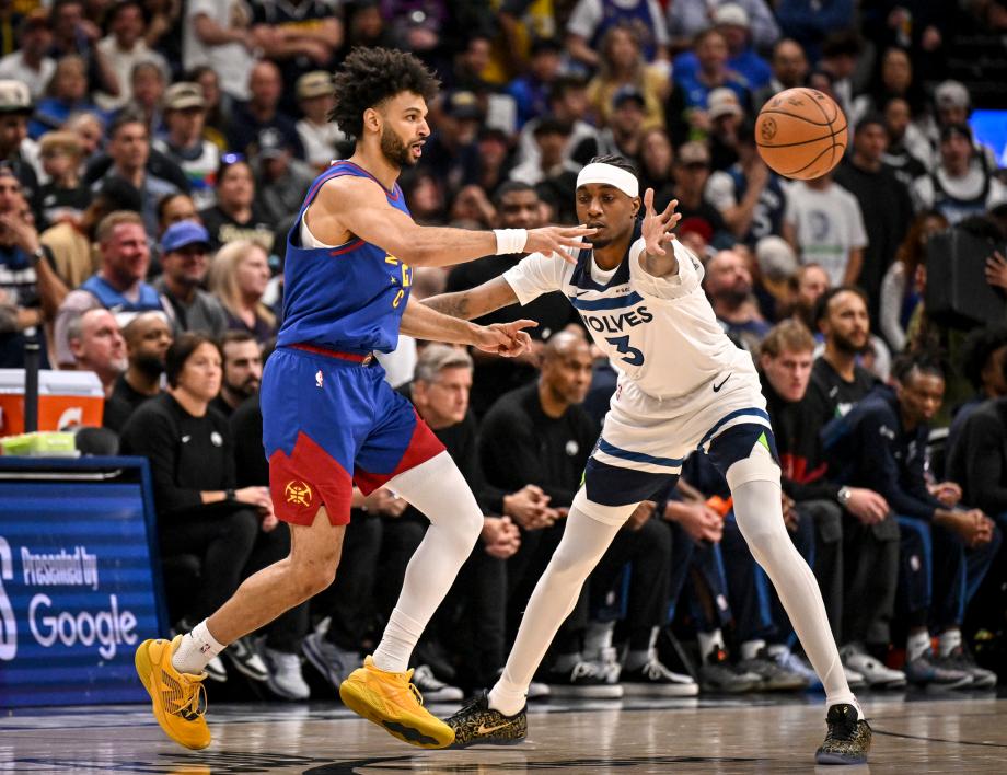 爱德华兹30+10 森林狼19分大逆转掘金总分扳成1-1