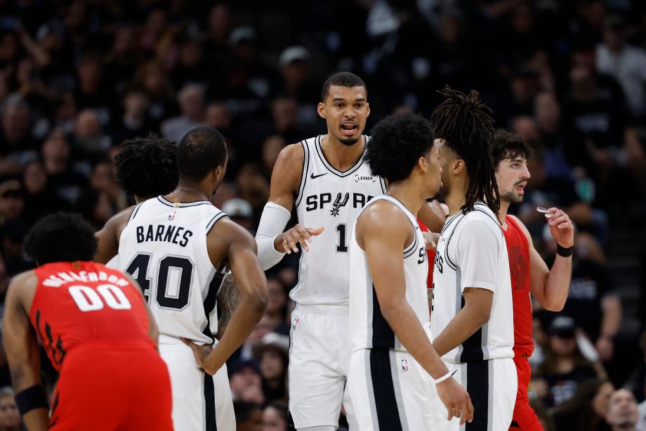 [图]文班亚马17+14 马刺淘汰开拓者晋级次轮配资股票交易