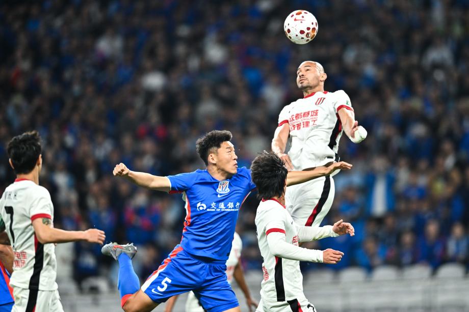 中超-费利佩双响席尔瓦绝杀 蓉城3-2逆转申花