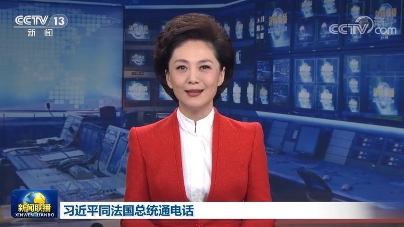 习近平同法国总统通电话