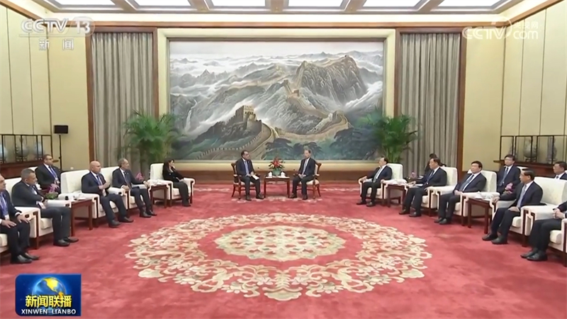 赵乐际会见埃及总理