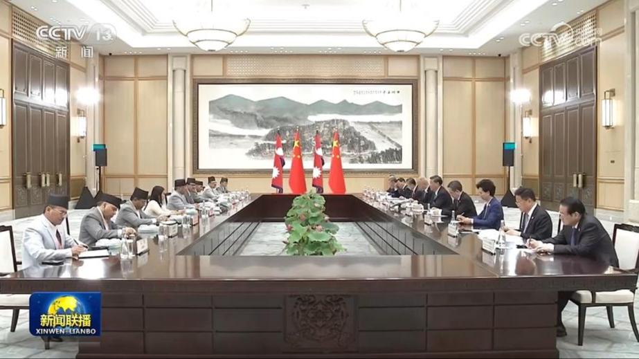 习近平会见尼泊尔总理