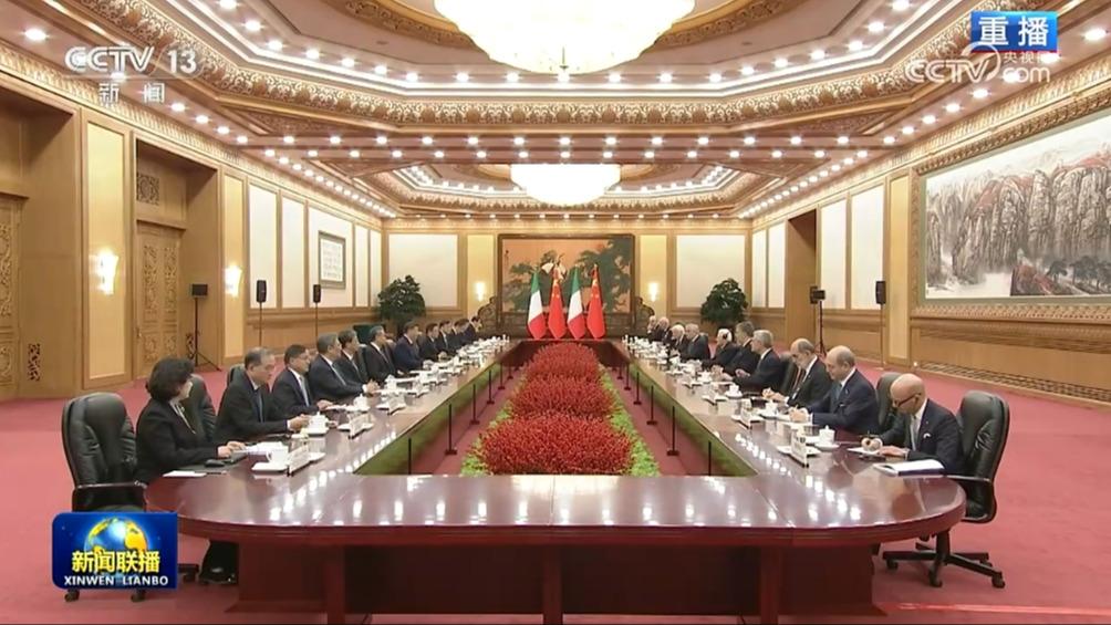 习近平同意大利总统会谈