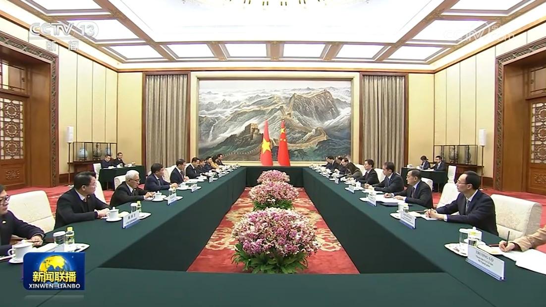 韩正会见越南副总理兼外长