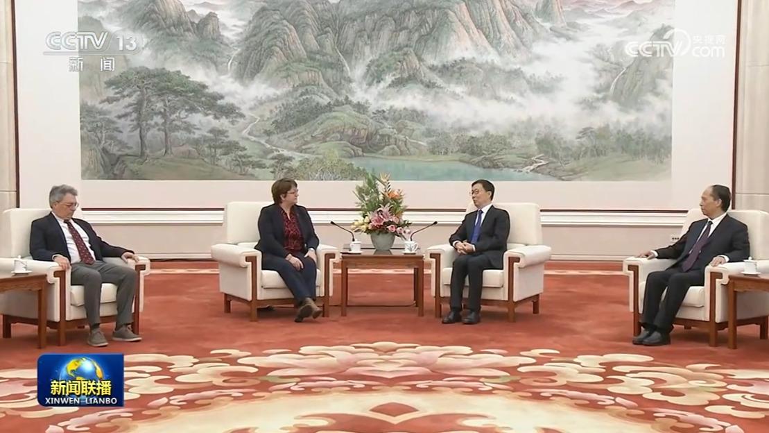 韩正会见第六届中法二轨高级别对话会议法方代表团