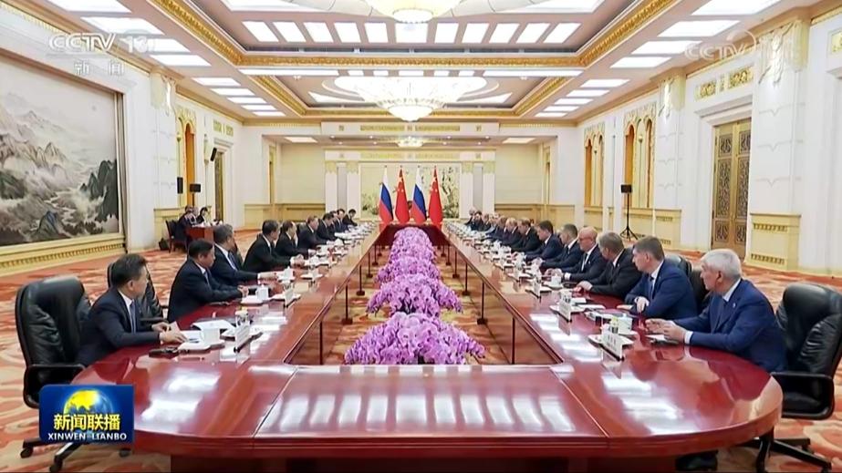 李强会见俄罗斯总统