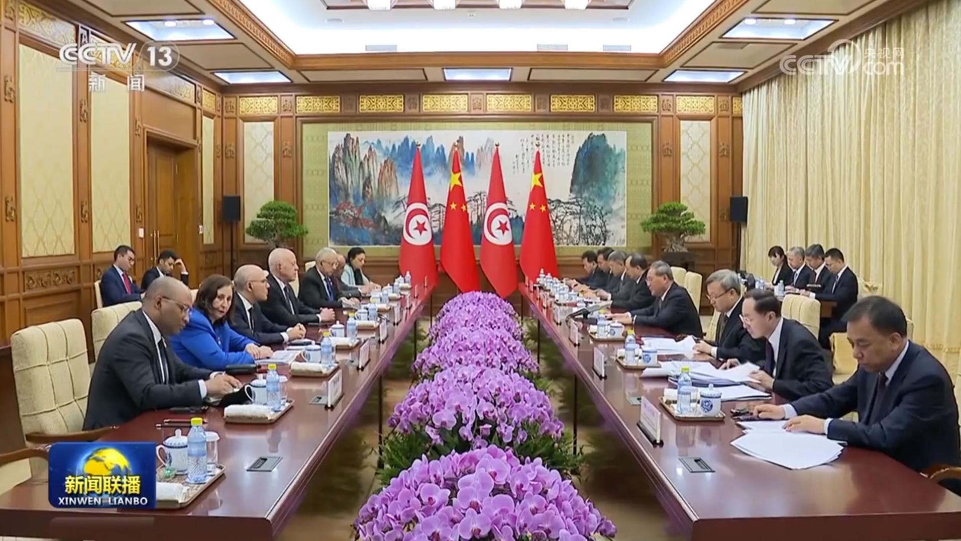 李强会见突尼斯总统