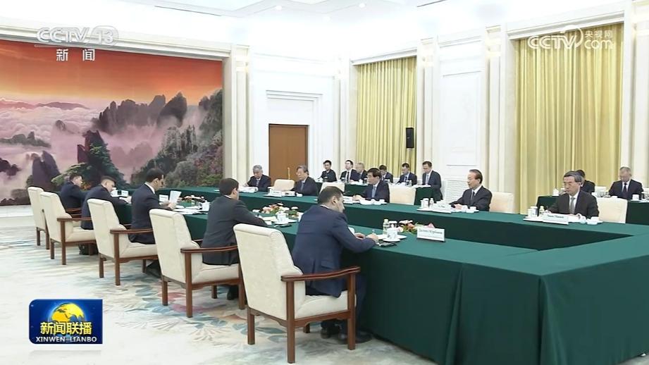 王沪宁会见乌兹别克斯坦总统特别顾问