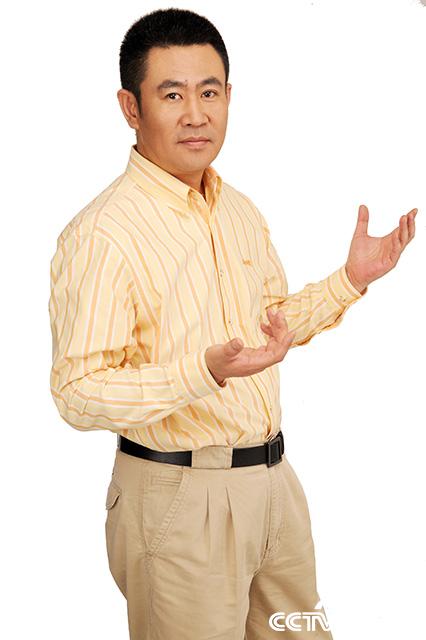 中央电视台财经频道主持人熊雄高清图集