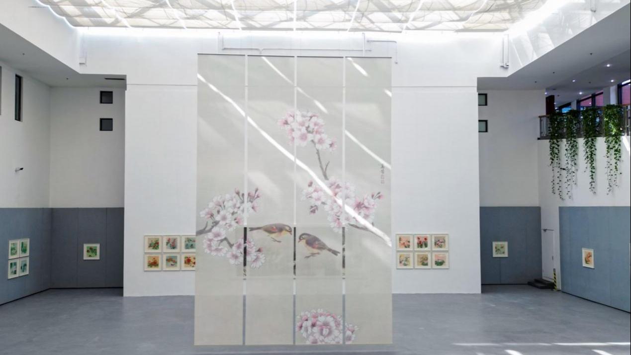 【海】粉彩茶壺　花鳥文　時代　骨董品 時代品 中国美術 海】粉彩茶壺 花鳥文 時代 骨董品 時代品 中国美術