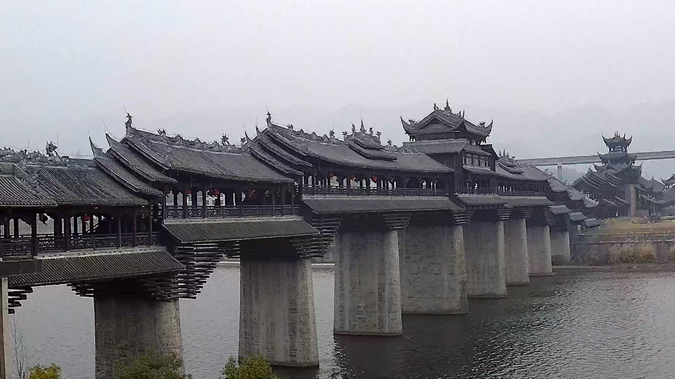 黔江濯水风雨廊桥