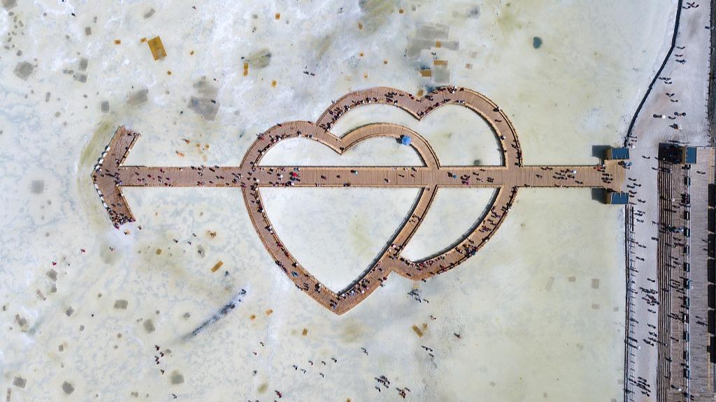 A heart-shaped plank road in NW China
