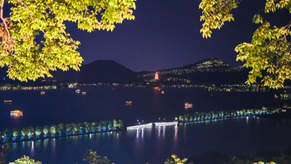 Night view of West Lake in Hangzhou