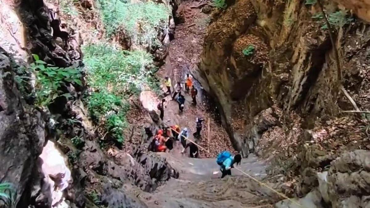 山西陵川网红徒步线路“巨蟒之吻”封闭 此前有驴友坠崖