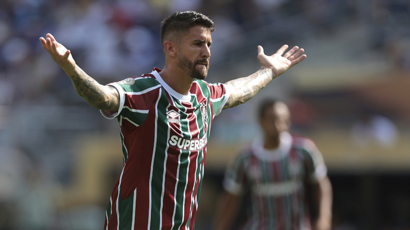 山東省齊魯足球超級(jí)聯(lián)賽決賽，泰安交警護(hù)航聊城球迷客場(chǎng)觀(guān)賽