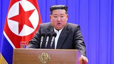 金正恩视察国防省祝贺建军节