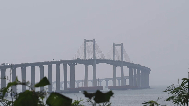 受台风“红霞”影响 广东潮州、汕头全市停课 南澳大桥25日16时起封桥